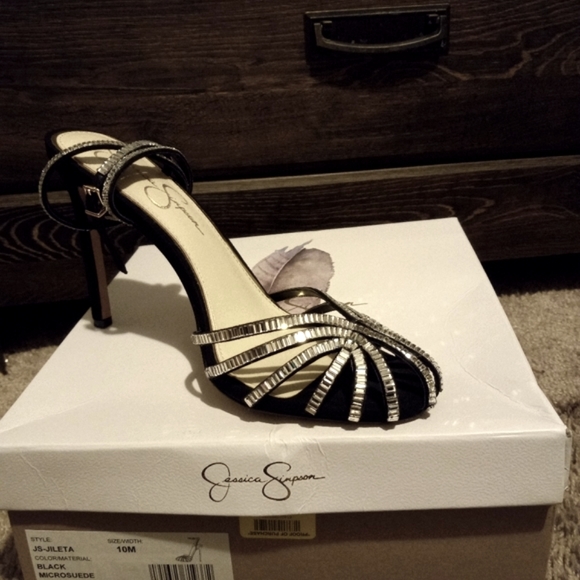 Jessica Simpson Shoes - Picture 3 of 5